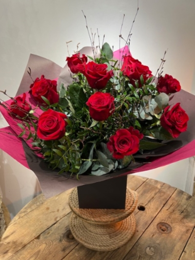 12 Red Rose Luxury Hand Tied