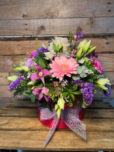 Country Meadow Hatbox