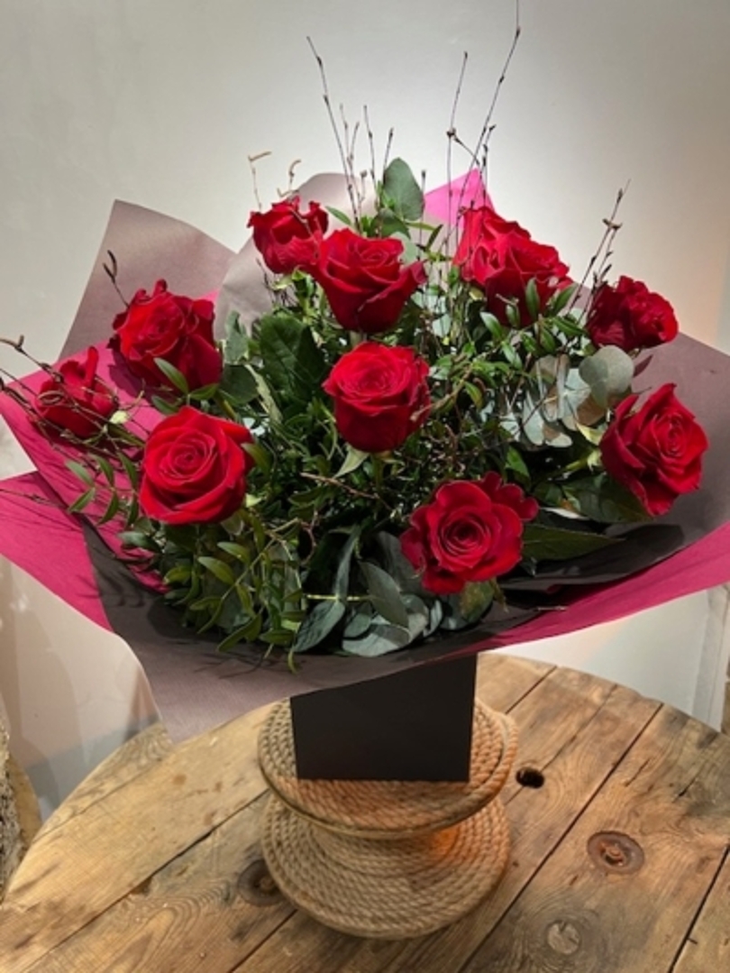 Rose Handtied Bouquet